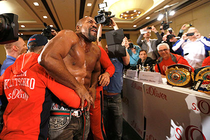 Бриггс ворвался на пресс-конференцию Кличко и вызвал его на бой