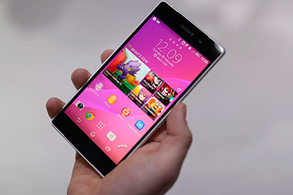 Цена на флагманский смартфон Sony в России составит 30 тысяч рублей