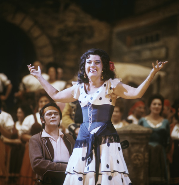 Кармен Образцова. Народная артистка СССР Елена Образцова празднует свое 75-летие