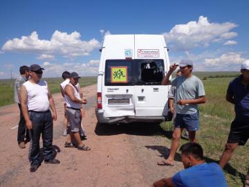 В ДТП с автобусом в Туве пострадали шестеро подростков