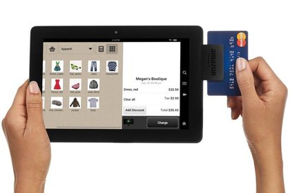 Amazon представил считыватель банковских карт для смартфонов