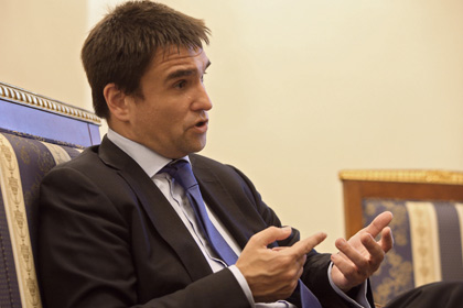 Киев объявил об отказе отвоевывать Донбасс