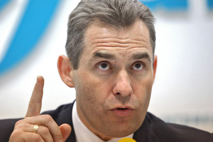 Астахов предложил отбирать детей у беспечных родителей