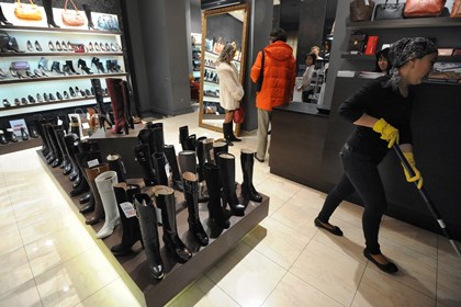 В Белоруссии закрыли 21 магазин из-за отсутствия отечественной обуви