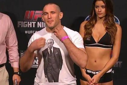 Появившийся в майке с Путиным украинский боксер попросил гражданство России