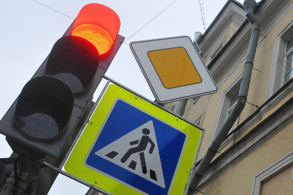 Медведев изменил правила дорожного движения