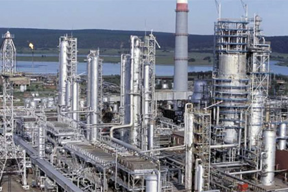 На нефтеперерабатывающем заводе в Иркутской области произошел взрыв