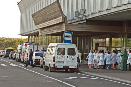 Пассажир пытался покончить с собой на борту летевшего в Петербург самолета