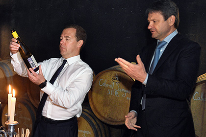 Ткачев пообещал перекрыть все «дыры» для ввоза санкционных продуктов