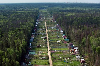 В Госдуме предложили освободить дачные участки до 8 соток от налогов