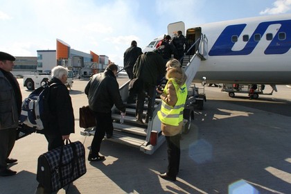 Вылетающим из Египта туристам разрешили взять лекарства и детское питание