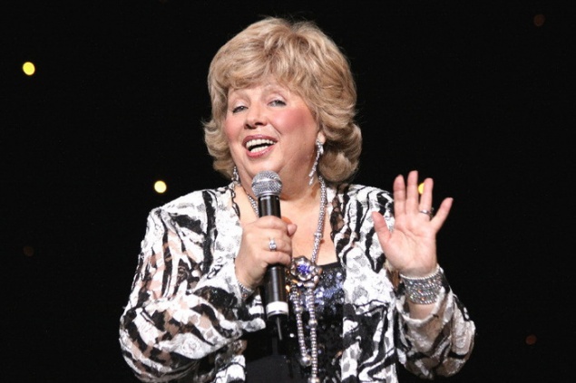 Библиотека устроила ачинцам встречу с Ларисой Рубальской