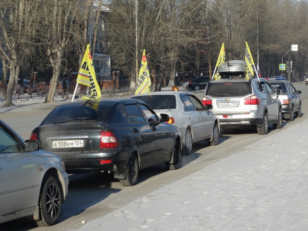 Дорожные полицейские и общественность в Ачинске почтили память погибших в ДТП