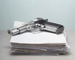 Полицейские Ачинска привлекают к ответственности граждан за незаконный оборот оружия