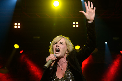 Вокалистку The Cranberries признали виновной в нападении на полицейского