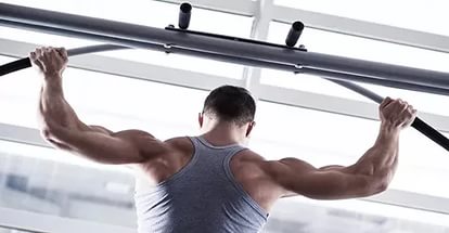 Пожарный из Финляндии установил мировой рекорд по подтягиваниям