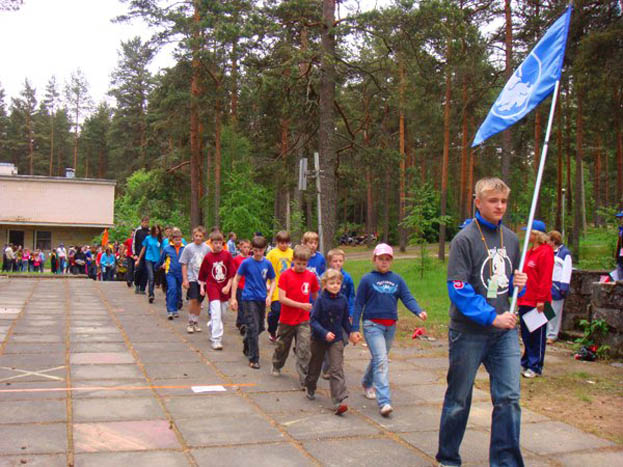 Опубликован перечень болезней, с которыми не возьмут в детские лагеря