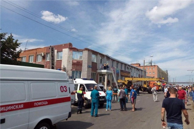 Семь человек пострадали при обрушении здания в Кемерово