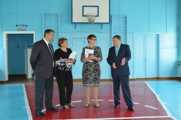 Глава Ачинска проконтролировал ход приемки образовательных учреждений