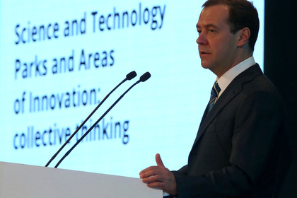 Премьер признал падение доходов россиян