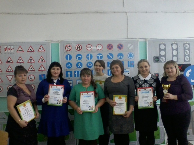 В «Планете талантов» Ачинска прошел городской конкурс «Изучаем ПДД»