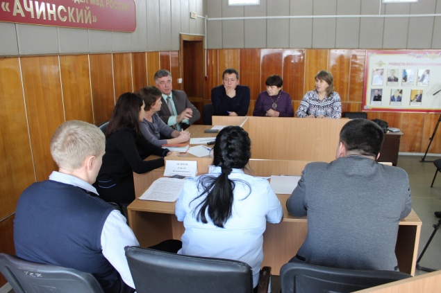 В МО МВД России «Ачинский» состоялся круглый стол на тему: «Предупреждение и профилактика мошенничества»