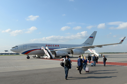 СМИ сообщили о повреждениях президентского самолета