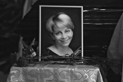 Доктора Лизу наградили медалью СКР посмертно