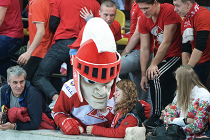 Фанаты хоккейного «Спартака» откажутся от мата на трибунах