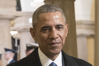 Обама поддержал протесты против указов Трампа