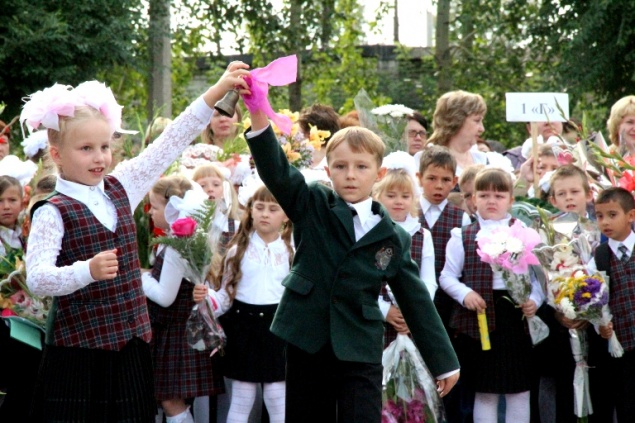 В школах Ачинска началось зачисление детей в 1 класс