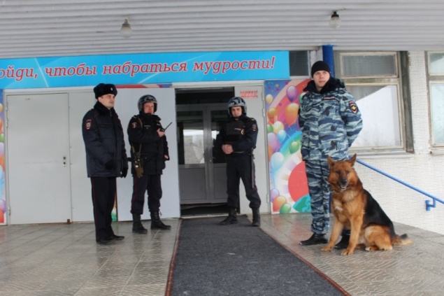 Ачинские полицейские провели учения по антитеррору