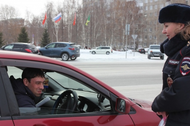 Сотрудники Госавтоинспекции в Ачинске будут обеспечивать безопасность дорожного движения в праздничные дни