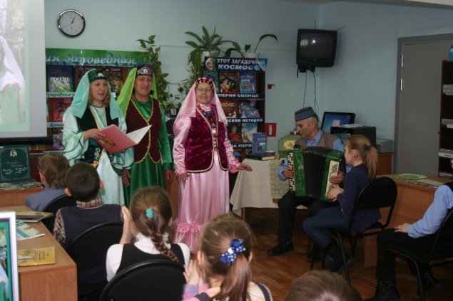 «Национальная среда» ачинских библиотек раскрашивает город