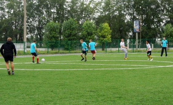 В Ачинске продолжаются игры Чемпионата Красноярского края по футболу