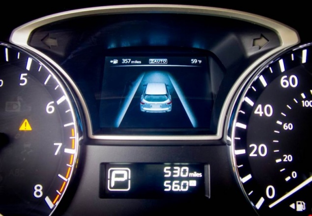 Система предупреждения о сходе с полосы. Стоит ли переплачивать?