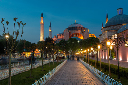 Турпоток в Турцию из России вырос в девять раз