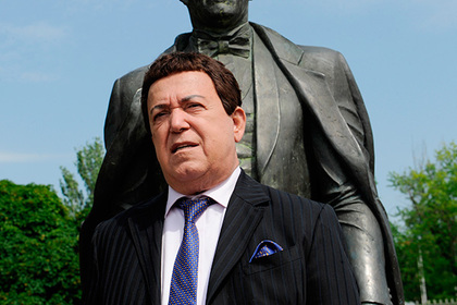 В Забайкалье открыли первый в России памятник Кобзону