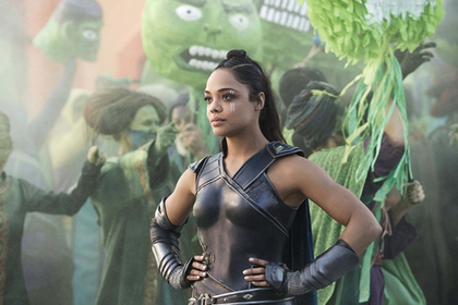 Marvel показал супергероиню с нетрадиционной ориентацией в третьем «Торе»