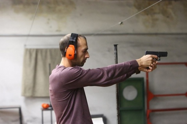 Подозреваемый в мошенничестве депутат вернулся к работе в горсовете