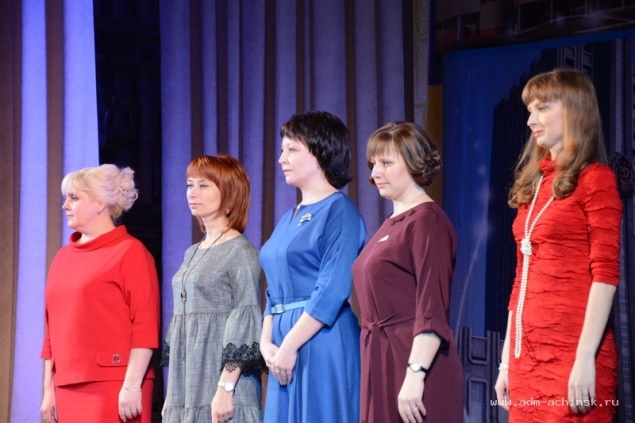 Светлана Красникова лучший педагог Ачинска - 2017