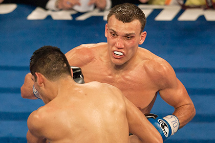 Российский боксер Власов одержал победу нокаутом