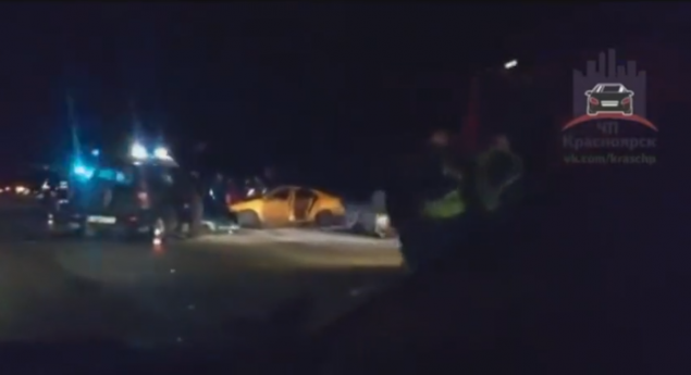 В лобовом столкновении машин под Красноярском погибли четыре человека