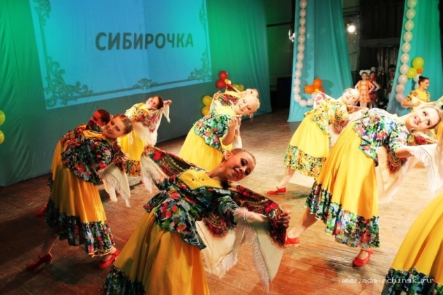 АНСАМБЛЬ "СИБИРОЧКА" ПОКАЗАЛ НАИВЫСШИЙ УРОВЕНЬ НА СЦЕНЕ МЕЖДУНАРОДНОГО КОНКУРСА