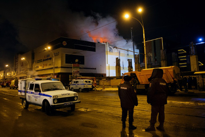 Среди пропавших без вести в кемеровском ТЦ есть группы школьников