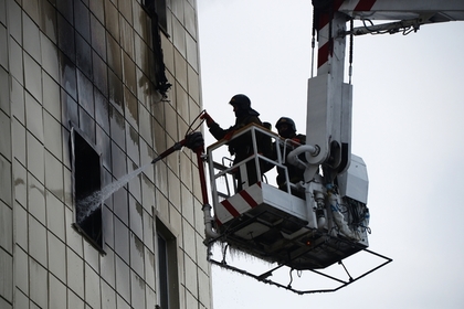 Число жертв пожара в кемеровском ТЦ увеличилось до 48