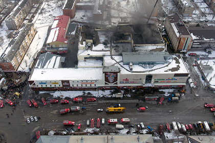 Фотограф спас 30 детей в ТЦ «Зимняя вишня» при помощи игрового реквизита