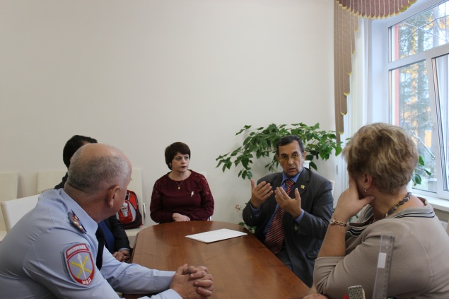 Общественник выступил на конференции, посвященной ресоциализации и адаптации заключенных