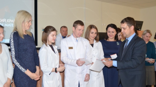 Ачинский перинатальный центр чествует «новобранцев»