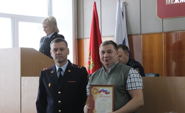 В Ачинске полицейские поблагодарили дружинников за активное взаимодействие